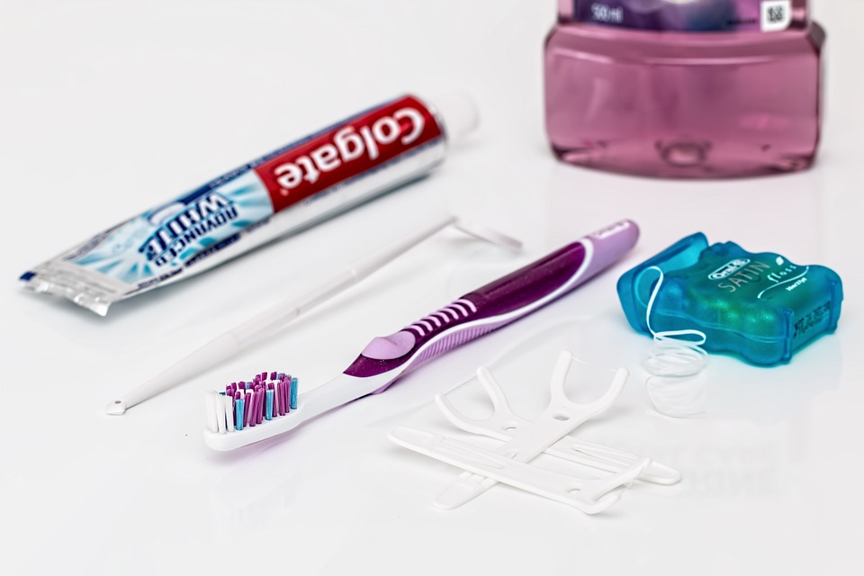 teeth cleaning kit